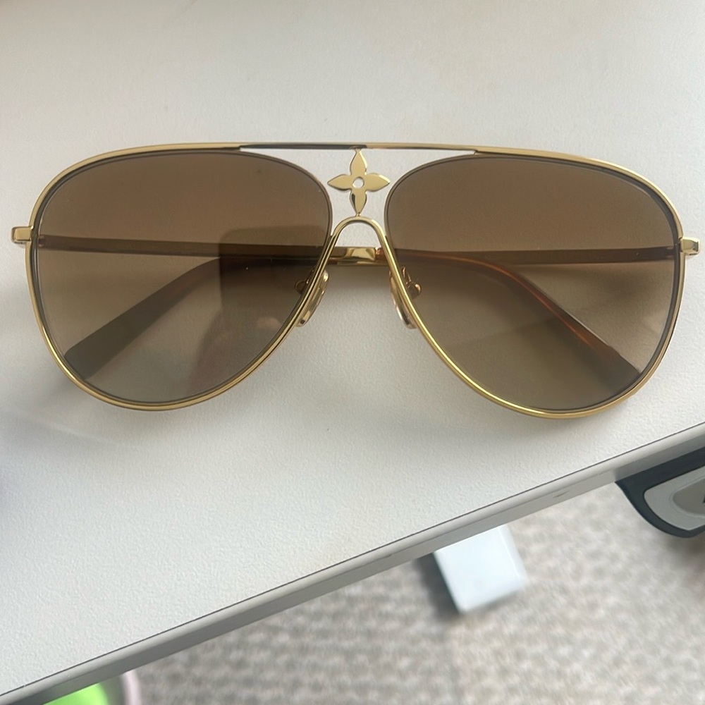 Louis Vuitton Orange and Blue Sunglasses